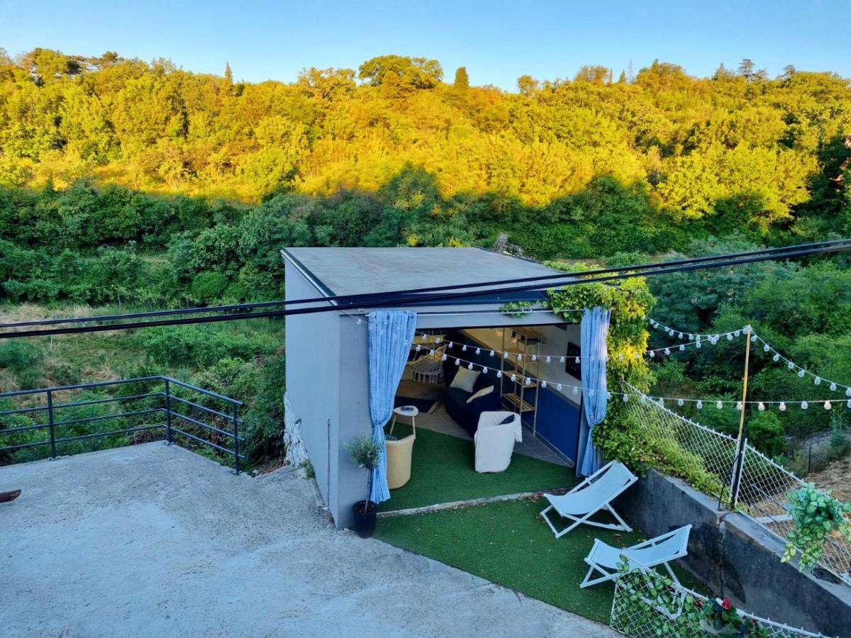 Das Hostel Rijeka Luaran gambar