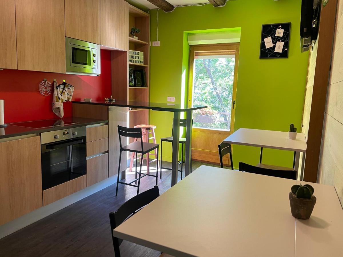 Das Hostel Rijeka Luaran gambar