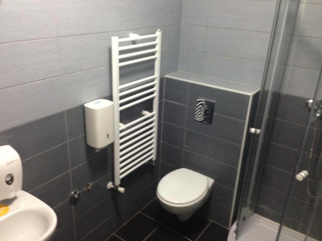 Das Hostel Rijeka Luaran gambar